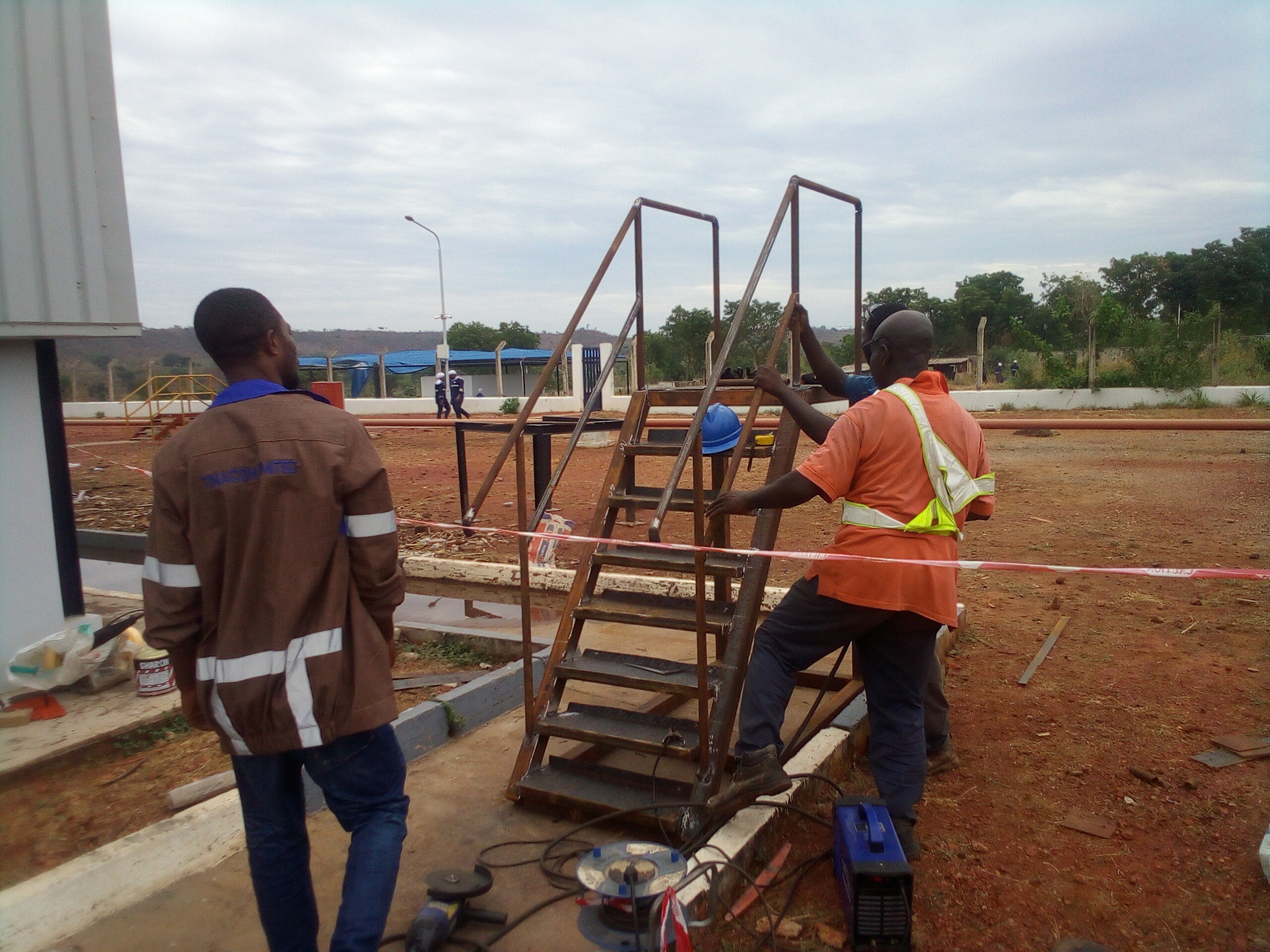 90% customized solutions tailored to client needs